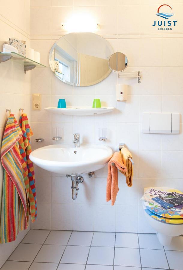 Haus Petra 132 - Ferienwohnung 2 Juist Exteriör bild
